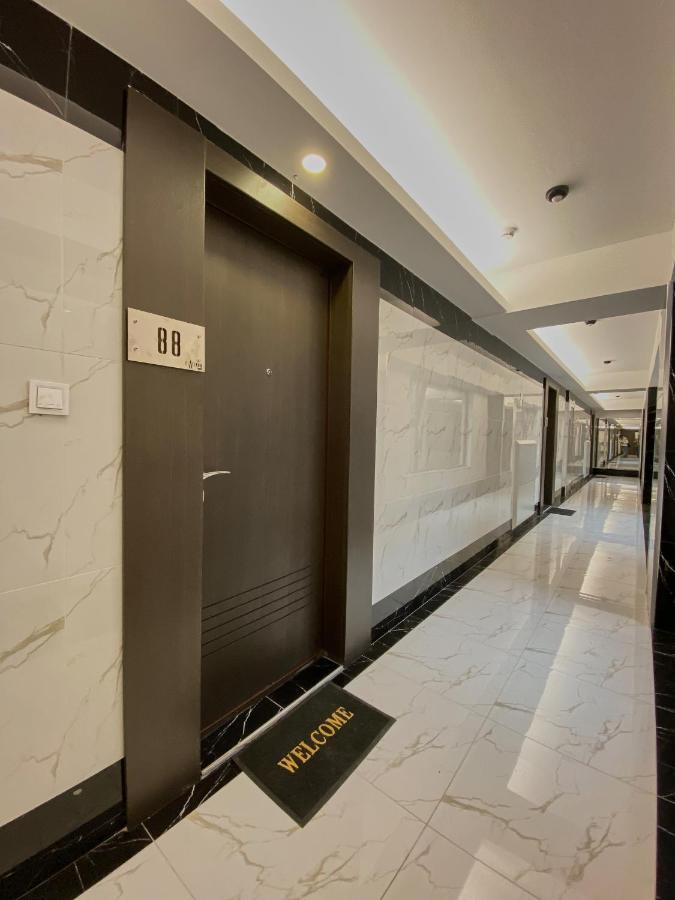 Stylish Apartment, Skopje Centre - Private Parking - Panoramic Views Luaran gambar