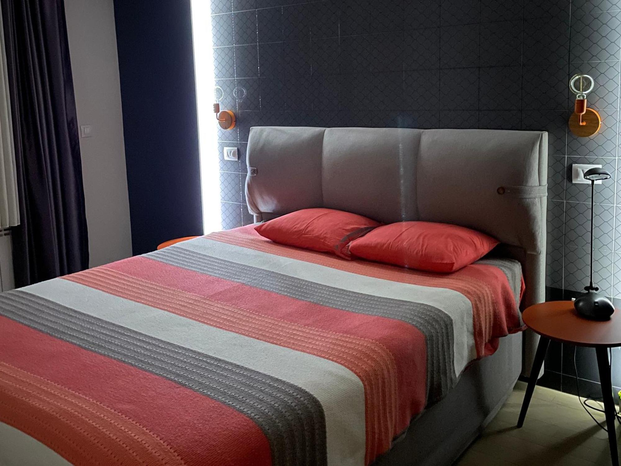 Stylish Apartment, Skopje Centre - Private Parking - Panoramic Views Luaran gambar